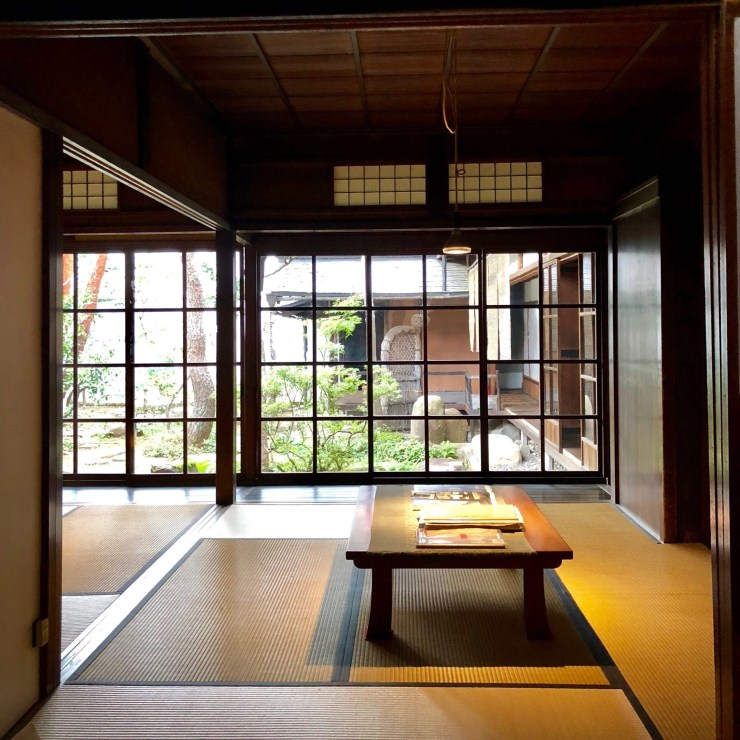 Intérieur de maison traditionnelle japonaise