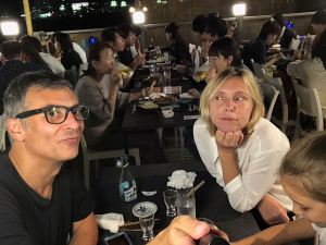 Diner à Ponto Cho, restaurant sur pilotis