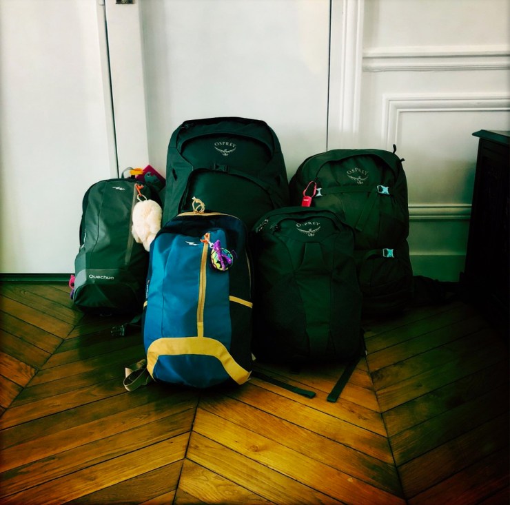 Les sacs de notre tour du monde.