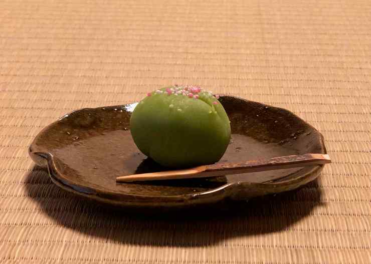 Petite patisserie au thé , très sucrée