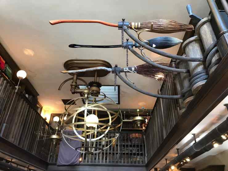 Les balais volants sont bien attachés - Harry Potter - Universal Studio Japan