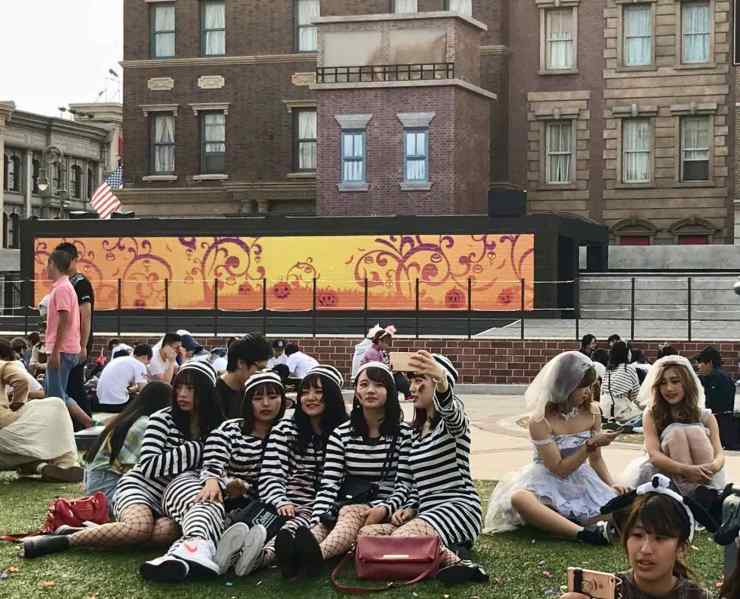 Jeunes filles déguisées - Universal Studio Japan