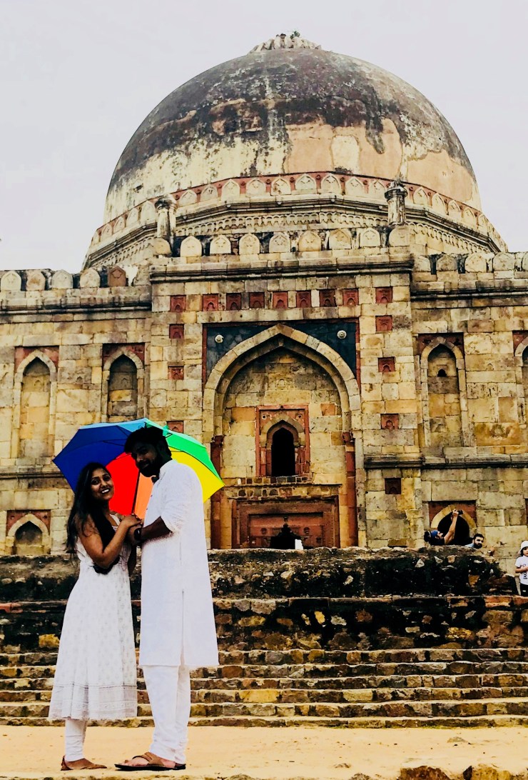 Jeunes indiens prenant la pause, Lodi Garden - Delhi - Inde