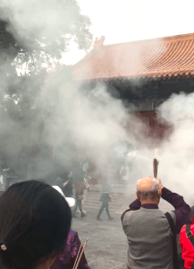 Prières et encens - Temple des Lamas - Pekin - Chine