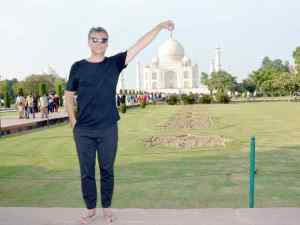 Geoffrey devant le Taj Mahal - Photo Kitch - Agra - Inde