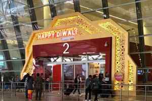 Happy Diwali ! Aéroport de Delhi- Inde