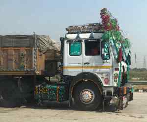 Gros Camion indien décoré - Inde