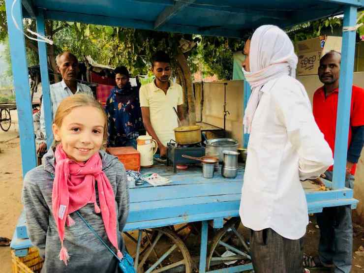 Cha Massala au petit jour en attendant le bus pour aller voir le tigre - Ranthambore - Rajasthan