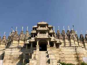 Entrée du temple de Ranakpur - Rajasthan - Inde