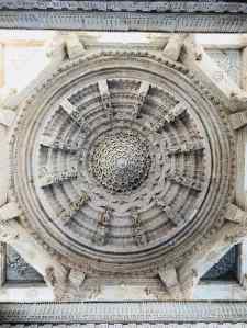 Plafond sculpté- Ranakpur - Rajasthan - Inde