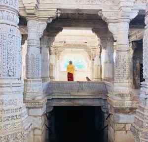 Silhouette de Juliette - Ranakpur - Rajasthan - Inde