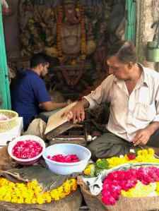 Vendeur de fleurs à offrandes - Jodhpur - Rajasthan - Inde