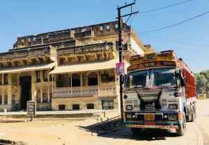 Camion Tata et Haveli - Rajasthan - Inde