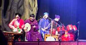Chanteuses et musiciens - Théâtre de marionnettes - Hanoï - Vietnam