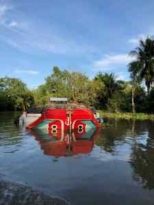 Bateau transportant des matériaux de construction sur le Mekong - Can Tho - Vietnam