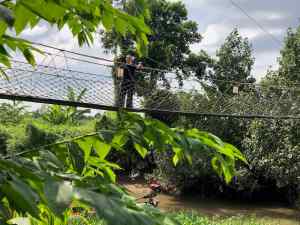 Pont de singe pour rejoindre notre bungalow - Mekong - Can Tho - Vietnam