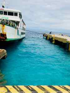 Même l'eau du port est turquoise ! - Siquijor - Philippines