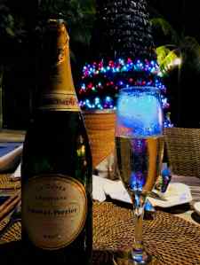 Champagne Français venu jusqu'aux Philippines- Joyeux Noël !