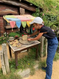 Eden a trouvé du fromage de Hobbit plus vrai que nature - Hobbiton - Nouvelle-Zélande