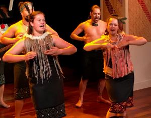 Spectacle Maori - Musée d'Auckland - Nouvelle-Zélande