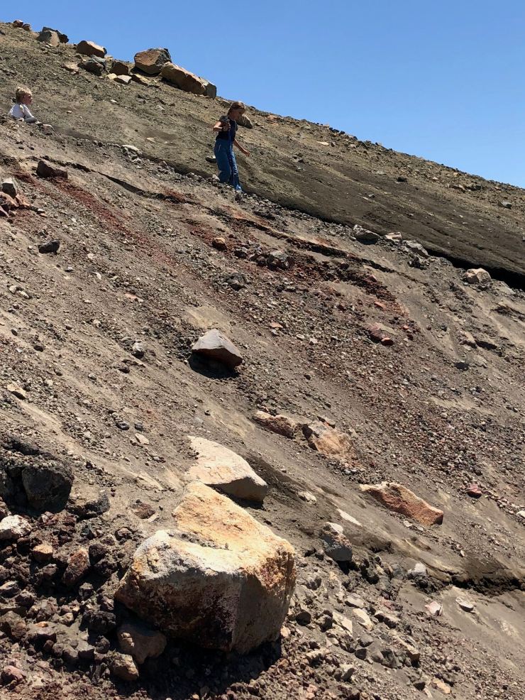 Bien souple sur les genoux dans la descente ! - Tongariro Alpine Crossing - Nouvelle-Zélande