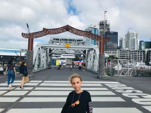 Eden devant Viaduc Harbour - Auckland - Nouvelle Zélande