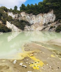 Lac du cratère de l’enfer - Waimangu - Nouvelle-Zélande