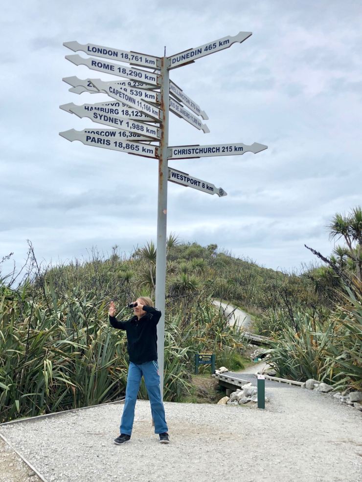 Paris 18 865 km ! Quand même !! - Environs de Westport - Nouvelle-Zélande
