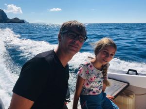 Geoffrey et Eden en route vers la vallée d'Hakaui - Nuku Hiva - Iles Marquises - Polynésie