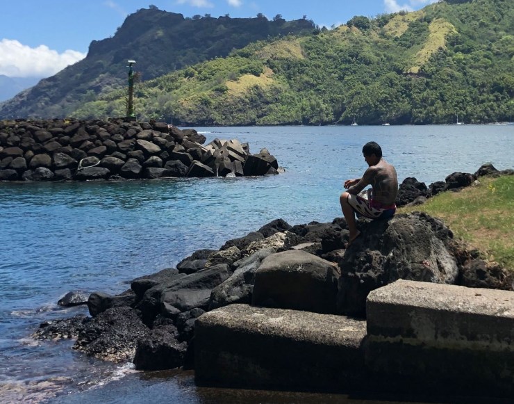 Le penseur - Quai de Hapatoni - Tahuata - Iles Marquises - Polynésie
