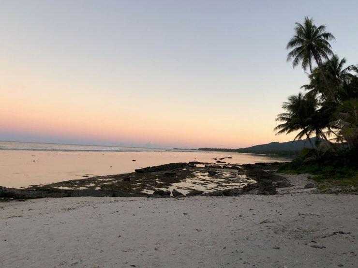 Coucher de soleil au Tifaifai et Café - Huahine - Polynésie