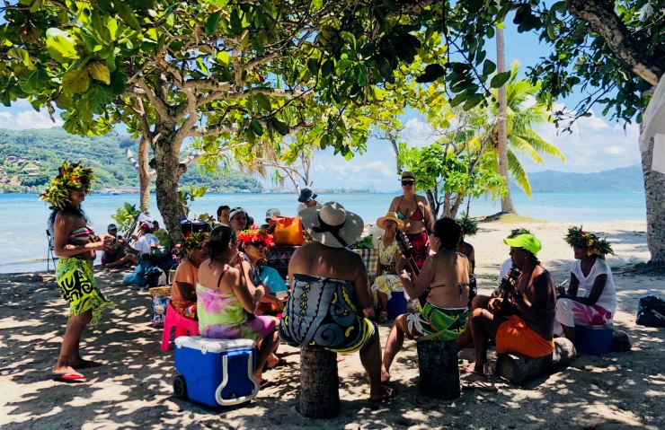 Journée de la femme version Polynésienne - Sur le Motu Ofetaro - Raiatea - Polynésie