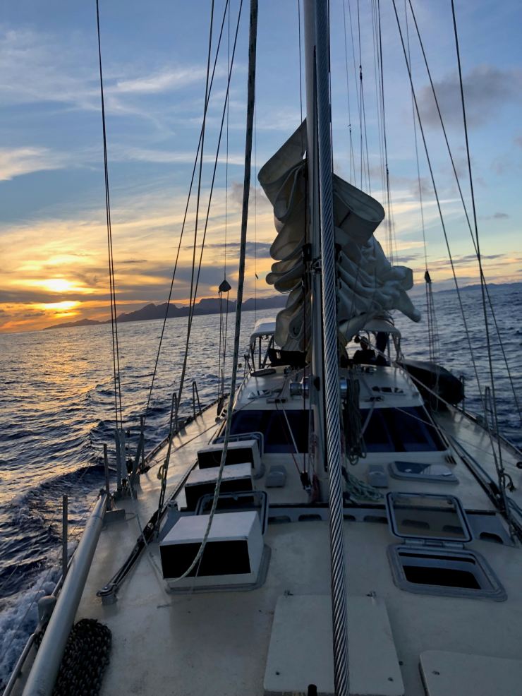 Coucher de soleil en mer - Polynésie