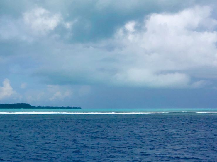 Arrivée dans le lagon de Tahiti - Polynésie