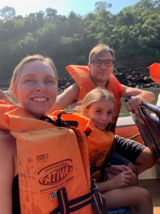 C'est parti pour la découverte des chutes en bateau - Iguazu - Brésil