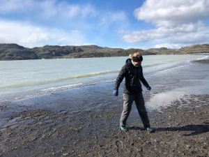 Ca passe plus...la glace a fondu et l'eau monté... - Lago Grey - Torres del Paine - Patagonie - Chili
