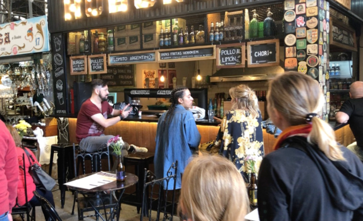 Stand restauration - Marché de San Telmo - Buenos Aires - Argentine