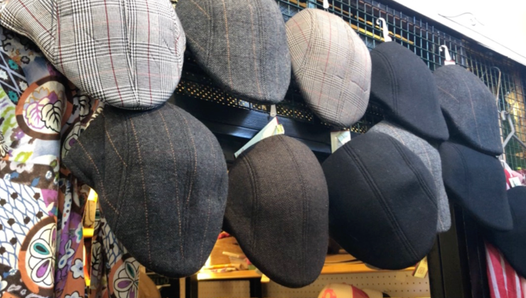 Casquettes - Marché de San Telmo - Buenos Aires - Argentine