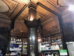 Dans la farmacia la Estrella - Buenos Aires - Argentine