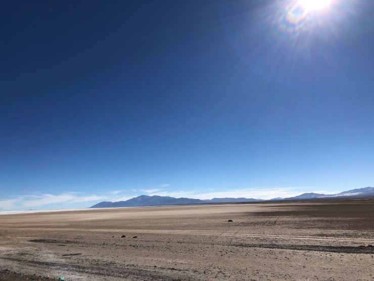 Et le paysage devient plat - Salar - Nordeste - Argentine