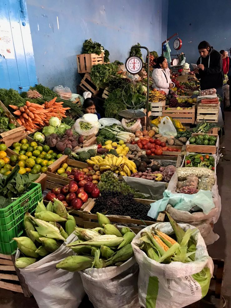 Beaux fruits et légumes - Au marché de Tilcara - Nordeste - Argentine