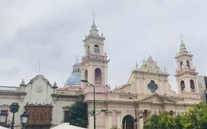 La Cathédrale sur la Plaza 9 de Julio - Salta - Argentine