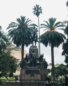 Sur la Plaza 9 de Julio - Salta - Argentine